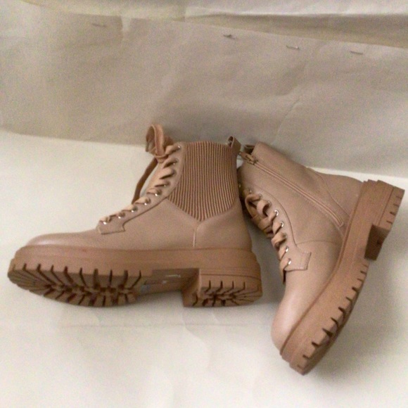 SALE OFR 🆕CHELSEA & VIOLET RUMI LEATHER LACE UP CHUNKY BOOTIES(Sz5.5) - Picture 12 of 15